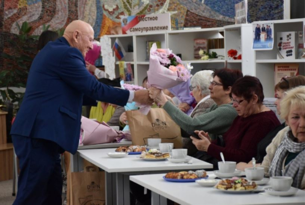 Встреча с матерями и вдовами