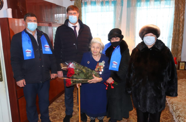 За плечами 99 лет
