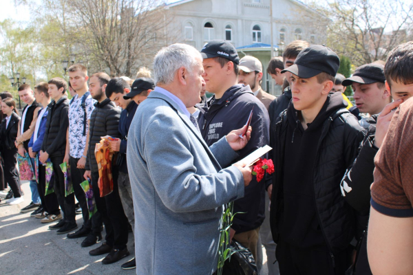 Достойные защитники Родины