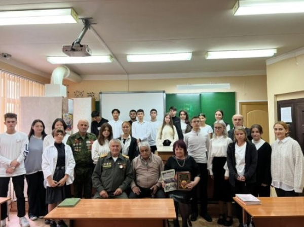 Урок мужества в школе №1 станицы Ессентукской