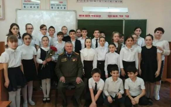 Классный час &laquo;Великий подвиг &ndash; великого народа&raquo;